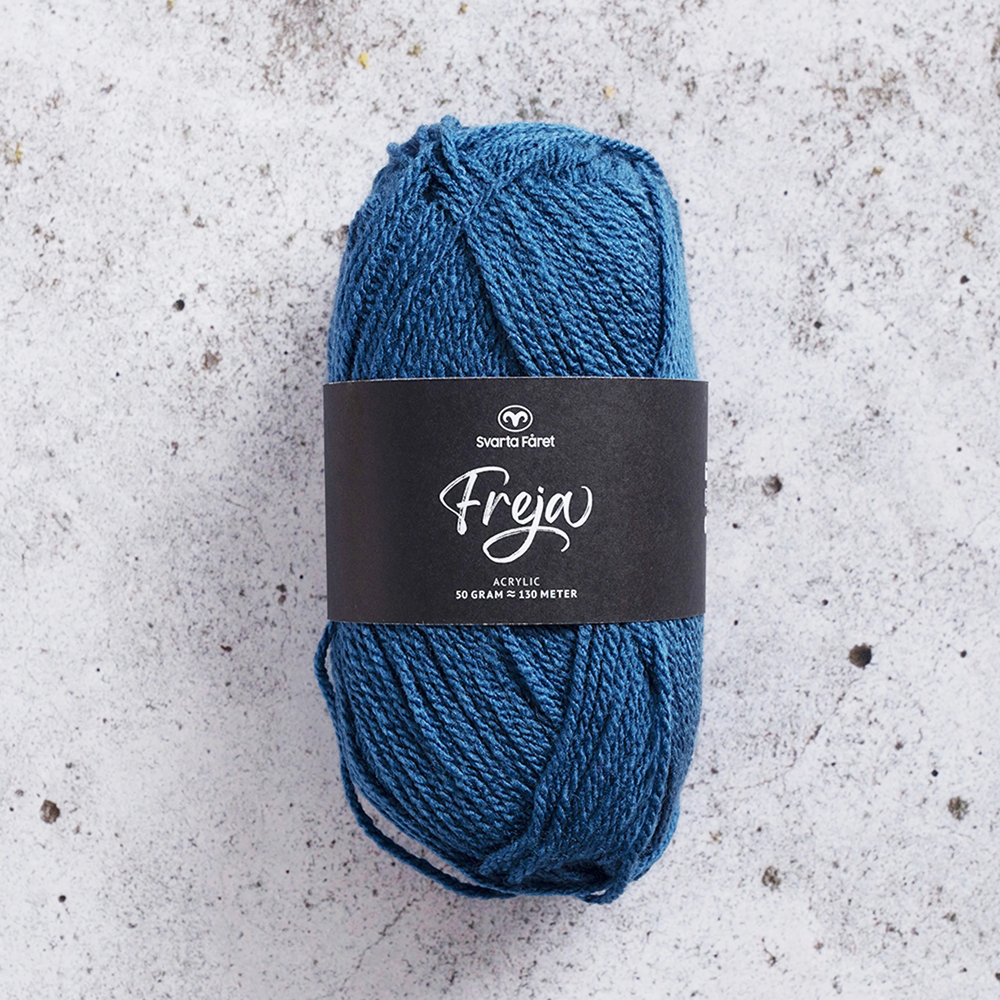 Produktbild för Freja Garn Akryl 50g jeansblå 268 Svarta Fåret