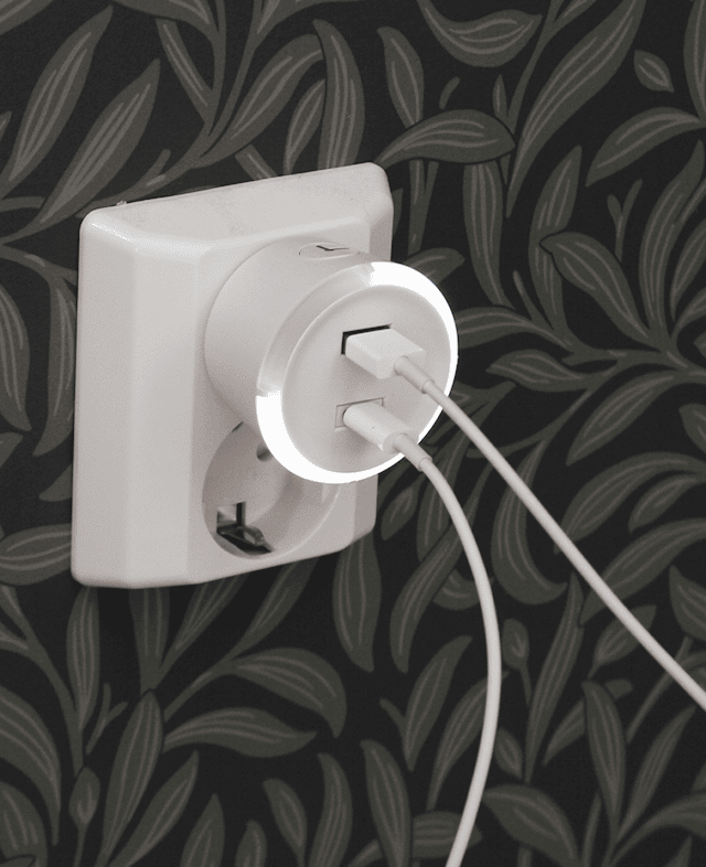 Tuotekuva 2 - Turvakellot USB A ja C Valkoinen CAPiDi