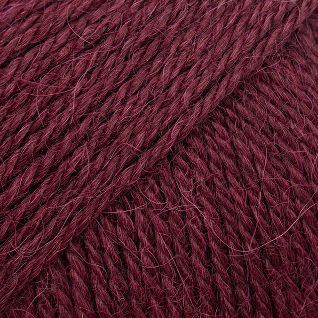 Alpaca Uni Colour 50 g Wildberry (9046) Drops