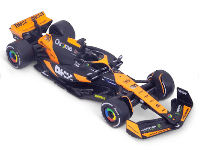 Produktbild 2 för BBurago 1:43 McLaren MCL38 2024 – Oscar Piastri