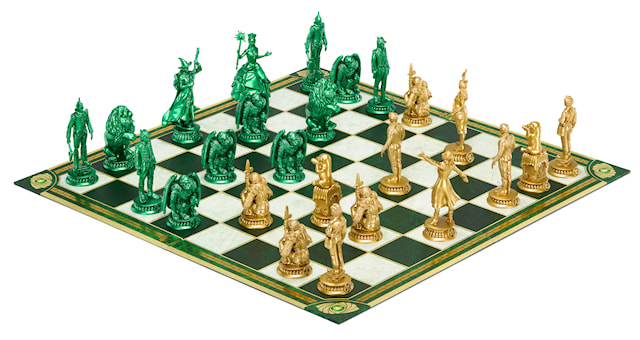 Produktbild 1 för Wicked Chess Set - Shiz vs. Emerald City