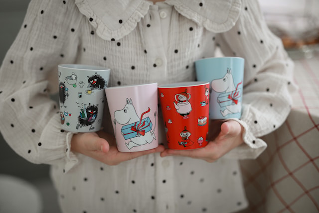 Produktbilde 2 for Mummitrollet Picknick Tumblermugg Rosa Rätt Start