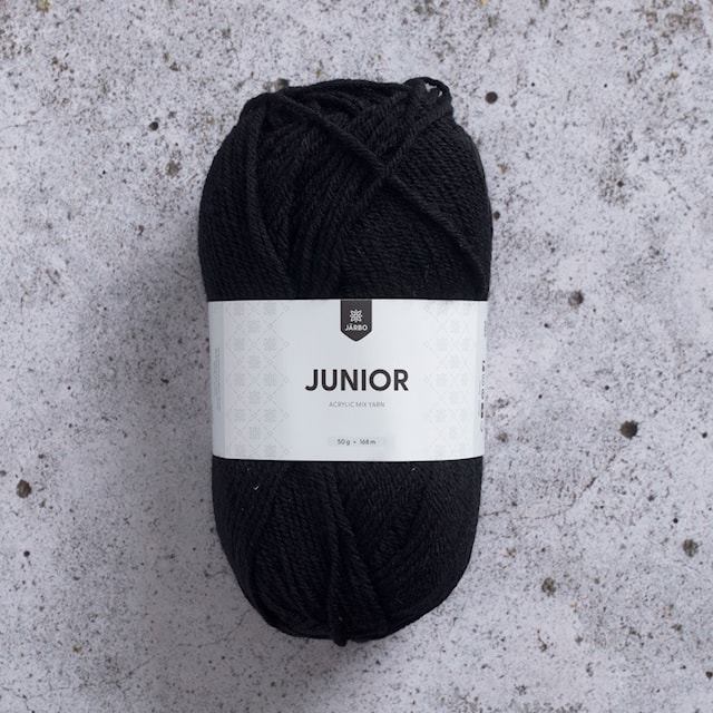 Junior Akryylisekoitelanka 50 g Musta (67011) Järbo
