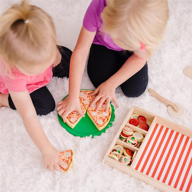 Tuotekuva 3 - Puinen ruokaleikkipizza Melissa & Doug