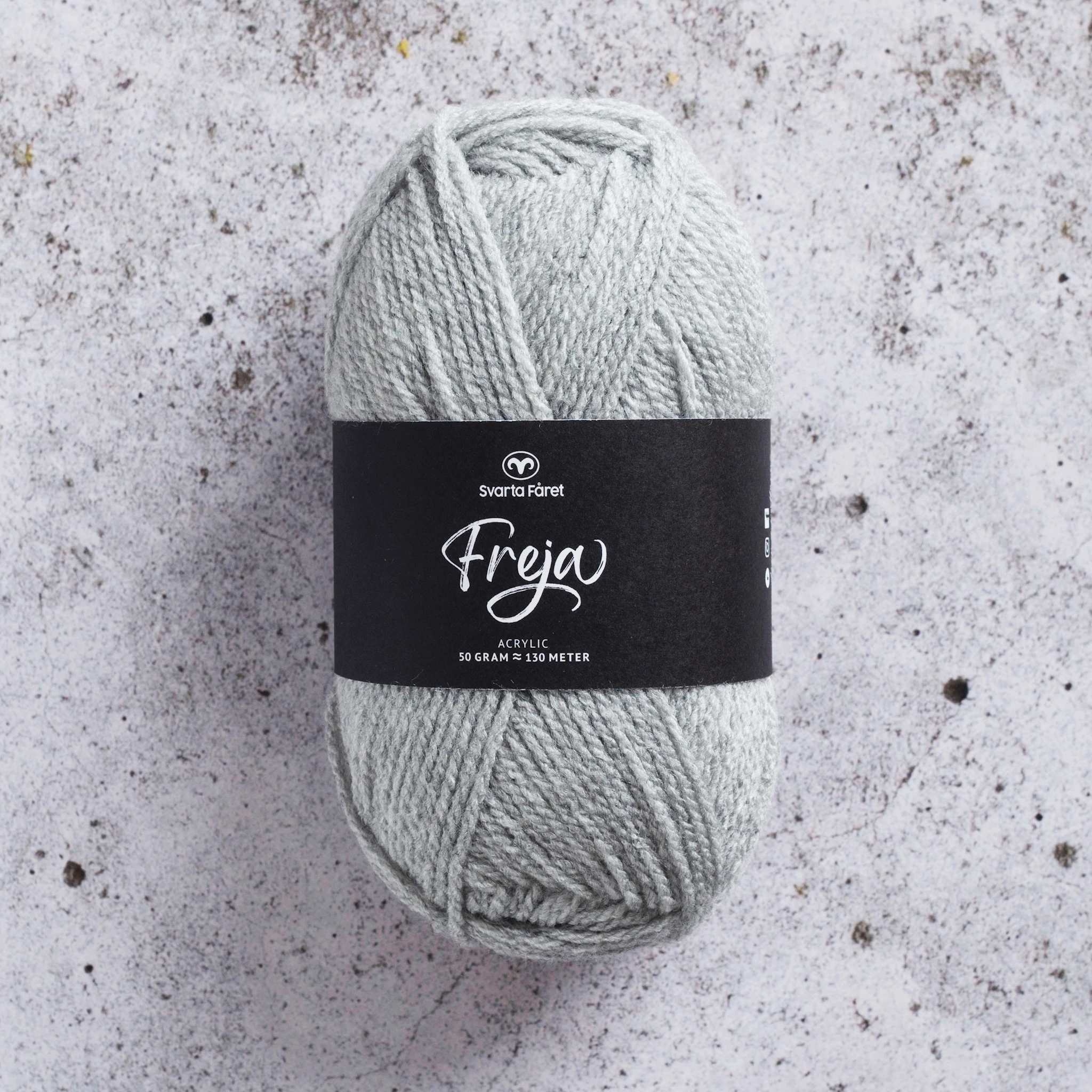 Produktbild för Freja Garn Akryl 50 g ljusgrå 211 Svarta Fåret