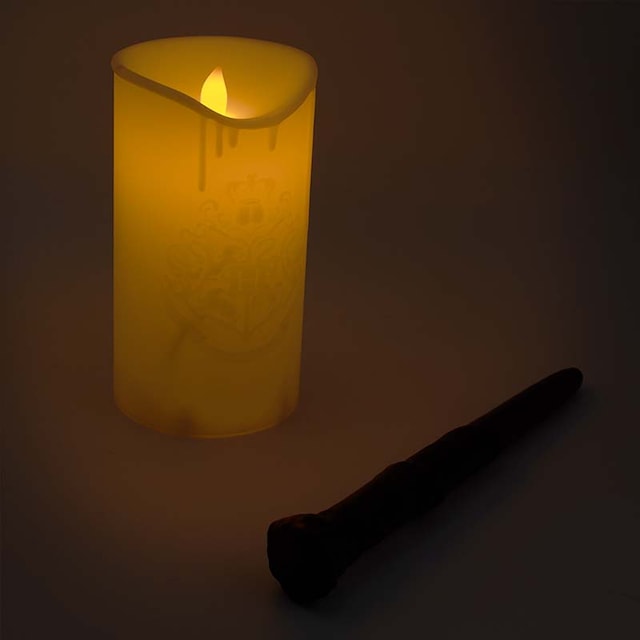Tuotekuva 6 - Harry Potter -lamppu ja taikasauvaohjain