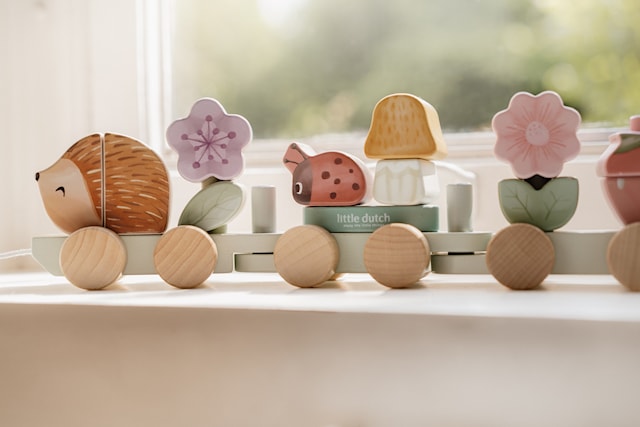 Produktbild 2 för Fairy Garden Stapeltåg Igelgott Trä FSC Little Dutch
